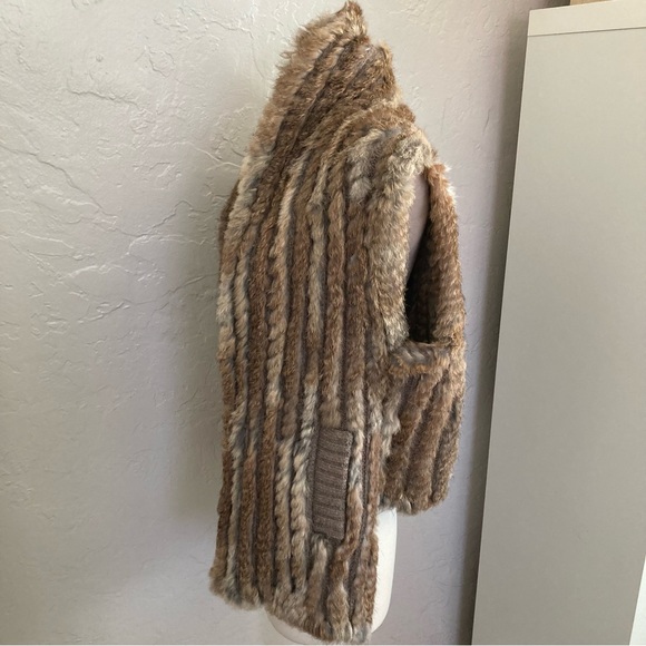 AUTHENTIC Marc by Marc Jacobs rabbit-fur vest (OS) - Picture 4 of 8